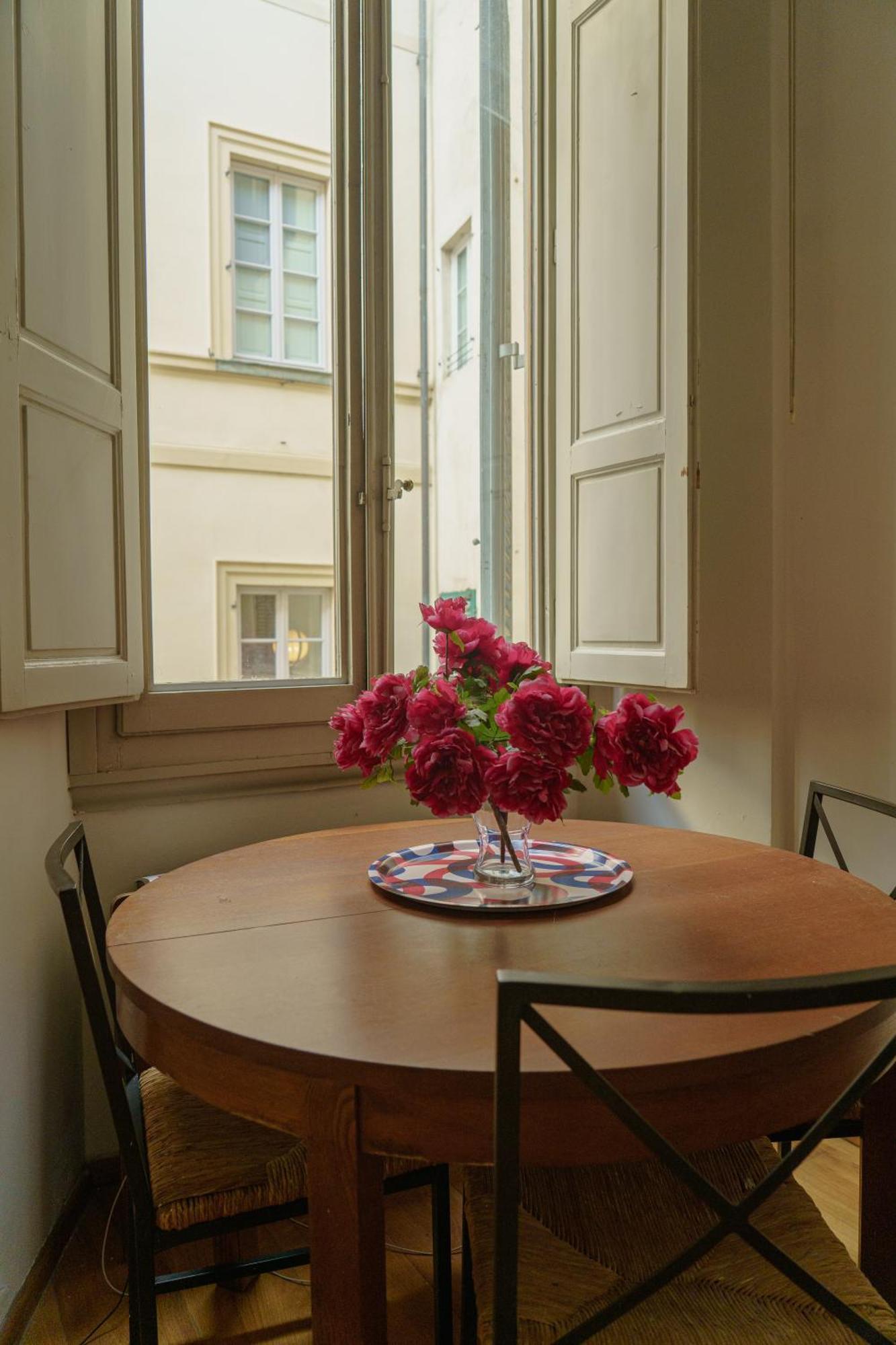 Nice One Bedroom In Historical Building フィレンツェ エクステリア 写真